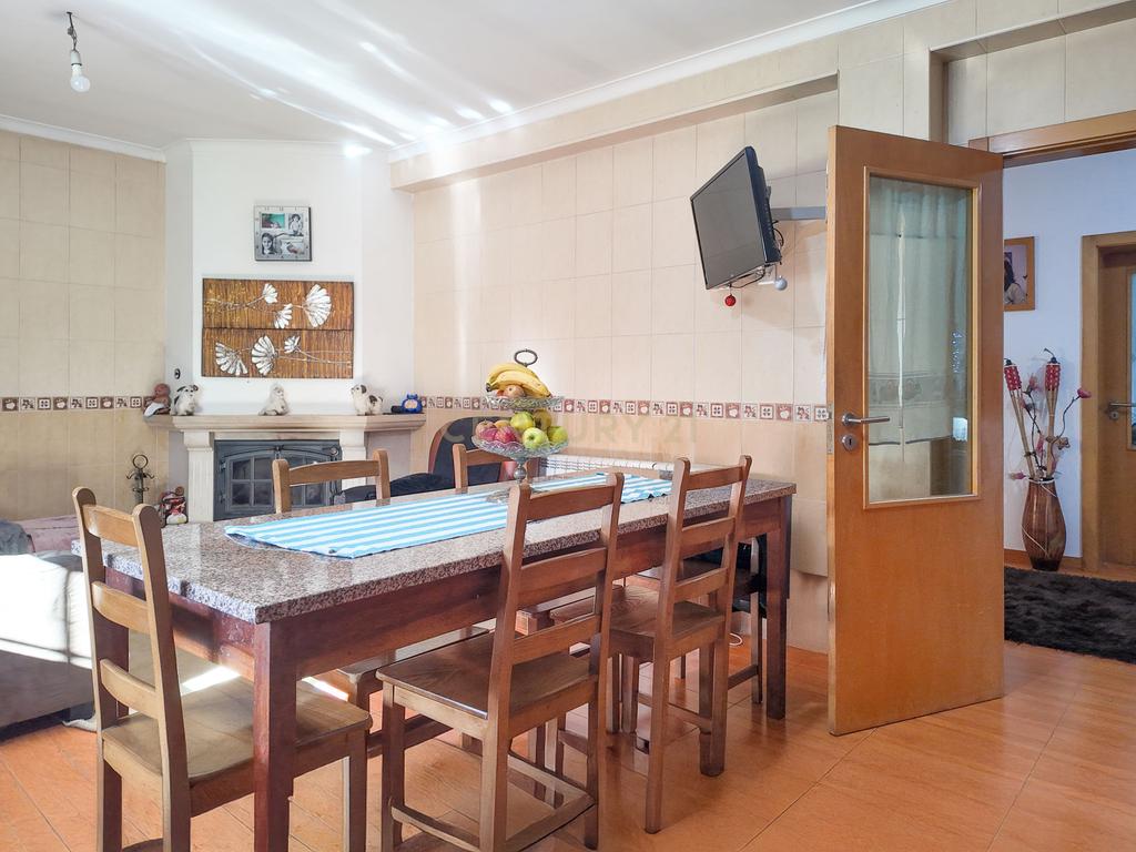 Moradia T3 em Miranda do Corvo - Image 25