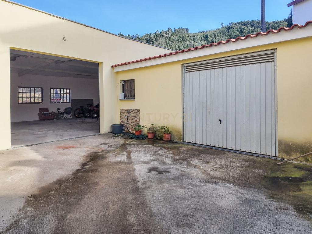 Moradia T3 em Miranda do Corvo - Image 34