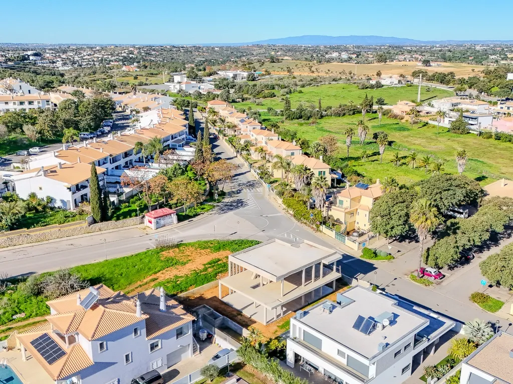 Moradia T4 em Construção em Vale Pedras, Albufeira - Image 19