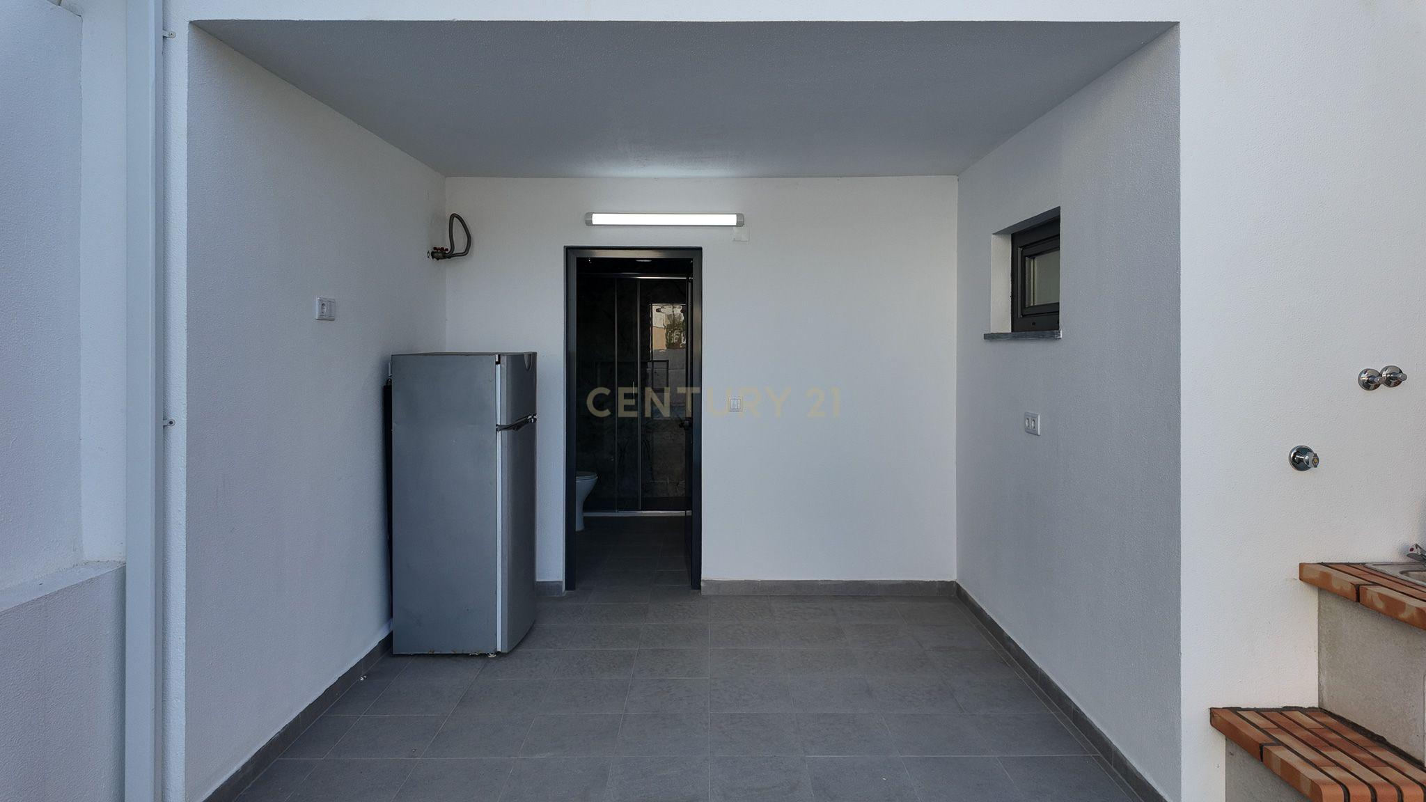 Moradia T3 Térrea com Piscina e Garagem em Fernão Ferro - Image 7