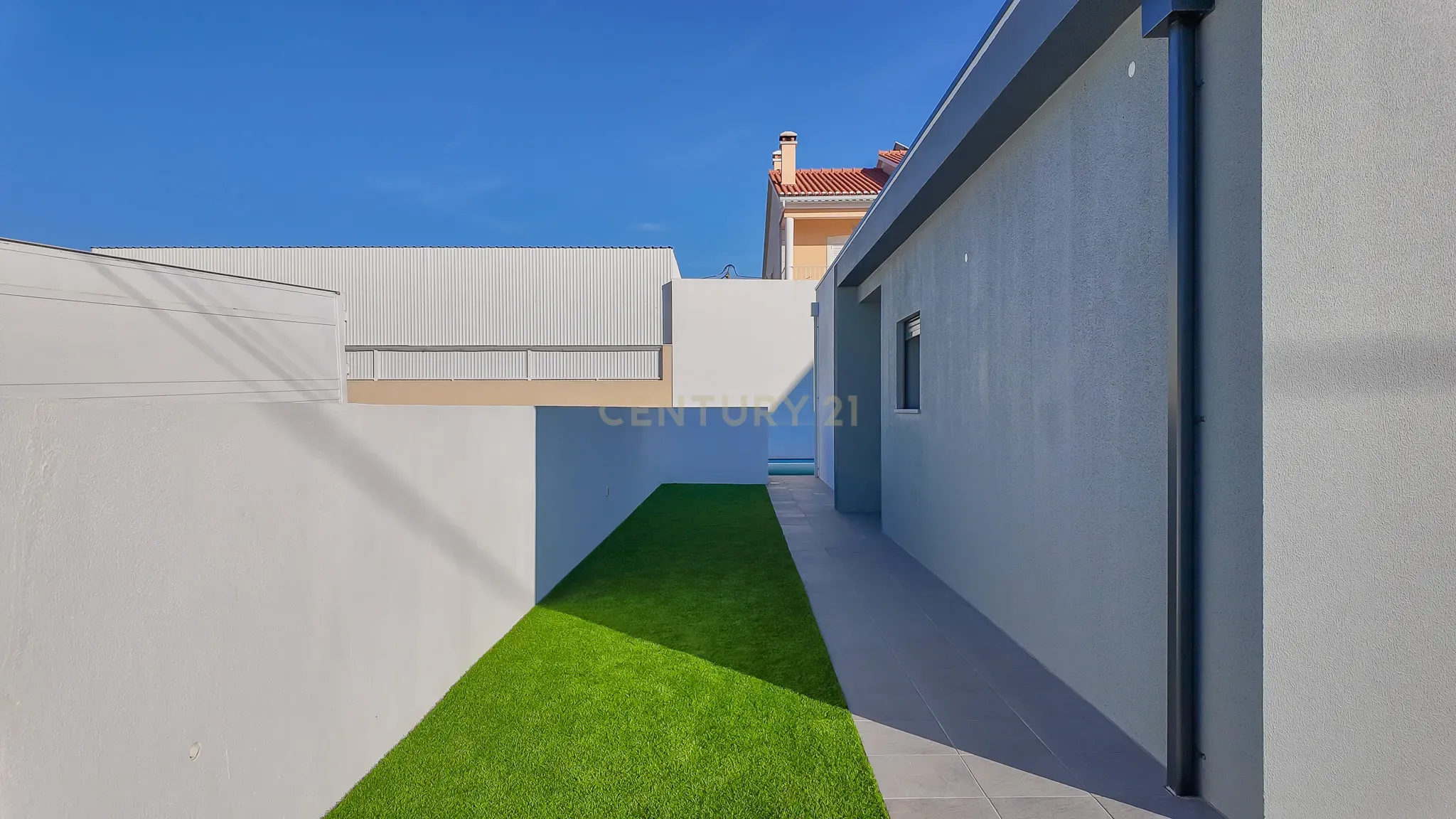 Moradia T3 Térrea com Piscina e Garagem em Fernão Ferro - Image 15