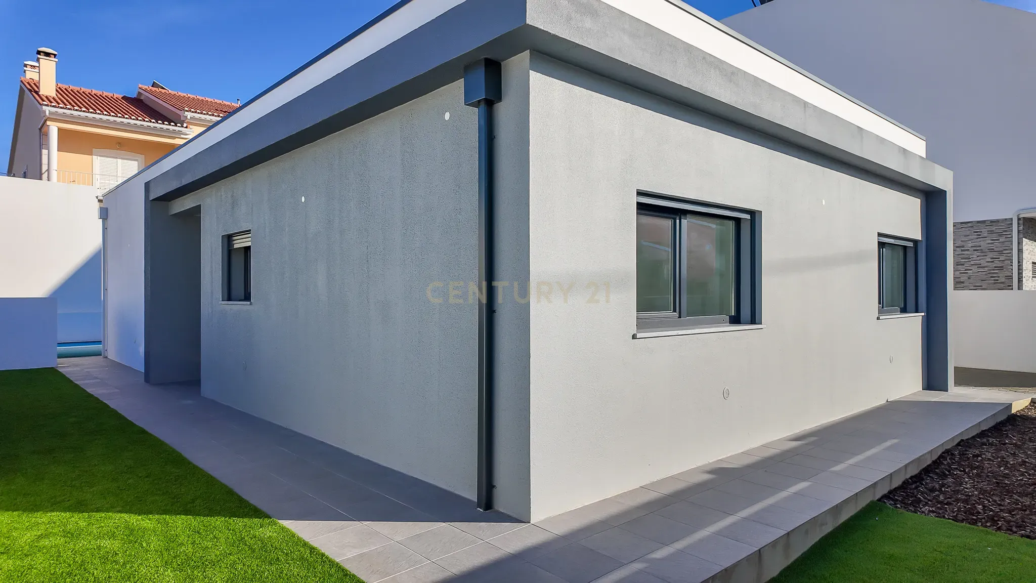 Moradia T3 Térrea com Piscina e Garagem em Fernão Ferro - Image 16