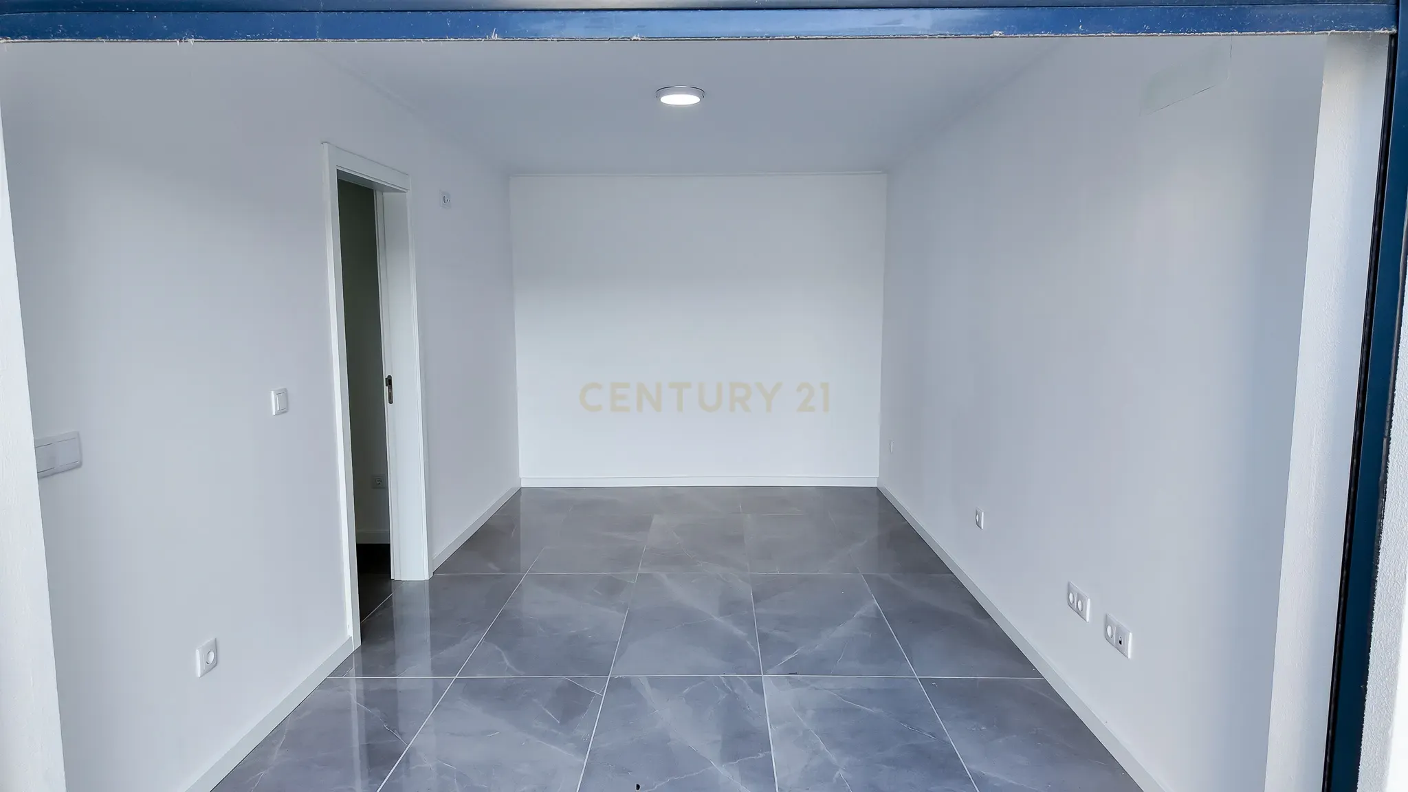 Moradia T3 Térrea com Piscina e Garagem em Fernão Ferro - Image 21