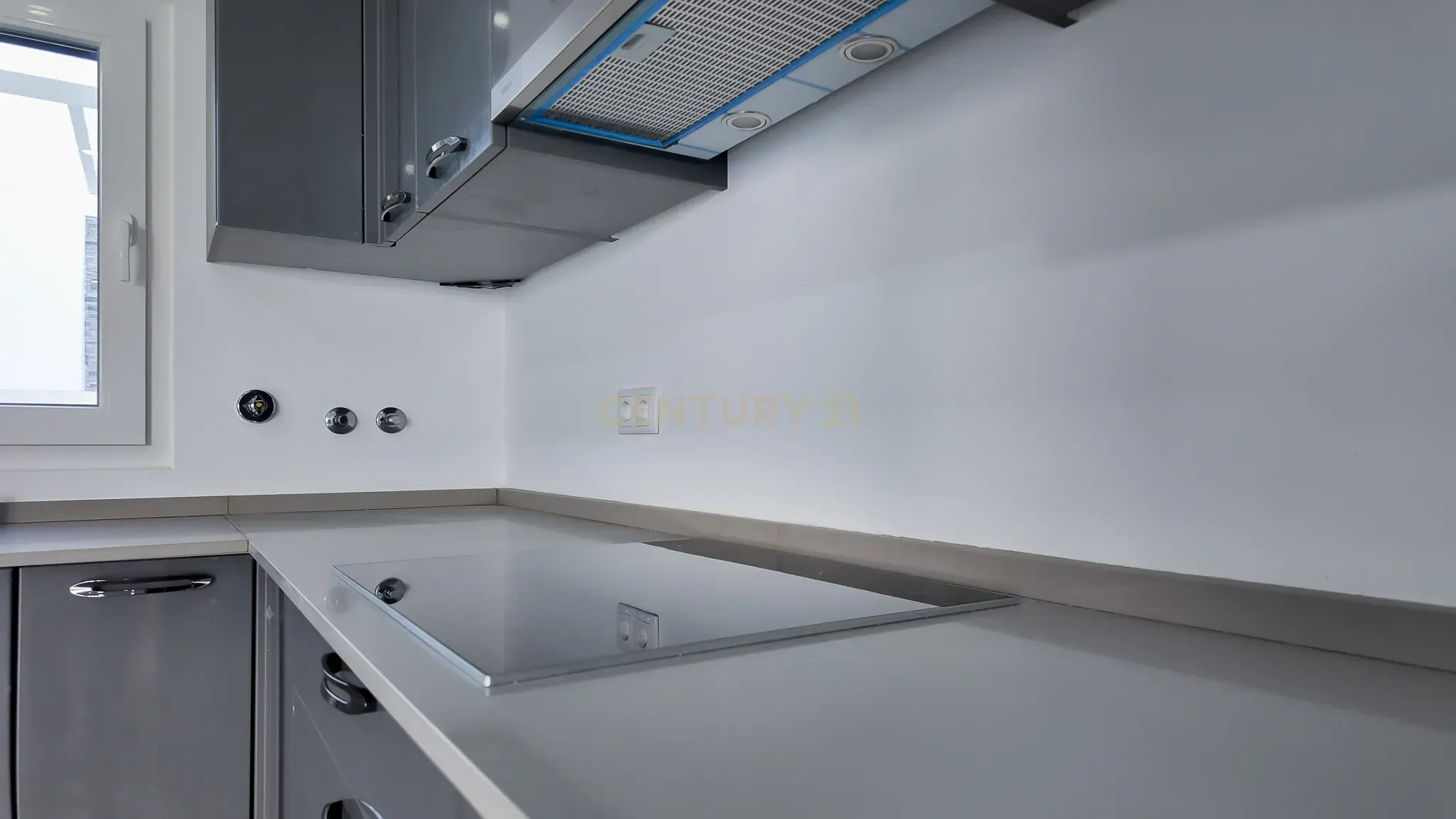 Moradia T3 Térrea com Piscina e Garagem em Fernão Ferro - Image 29
