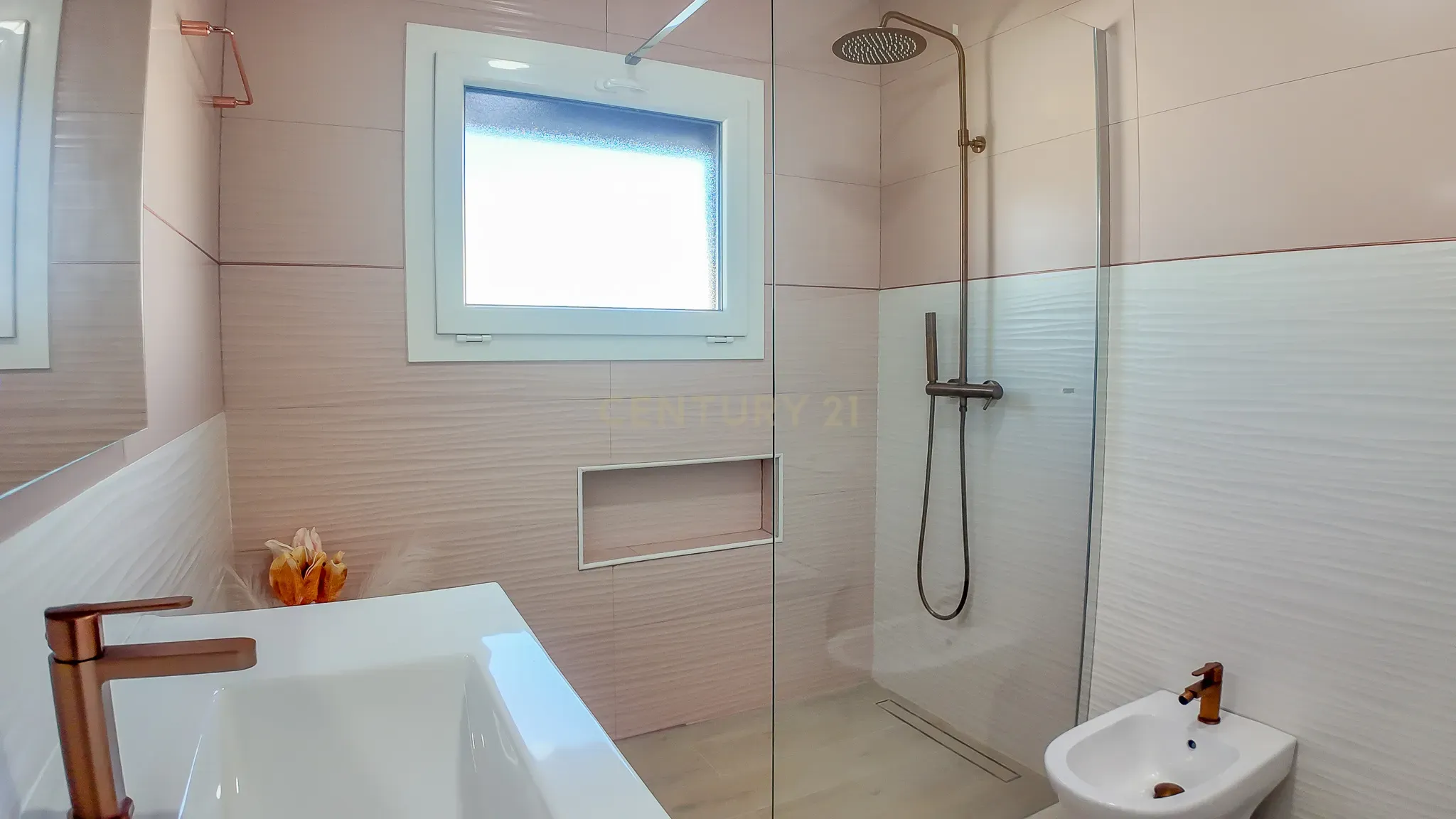 Moradia T3 Térrea com Piscina e Garagem em Fernão Ferro - Image 35