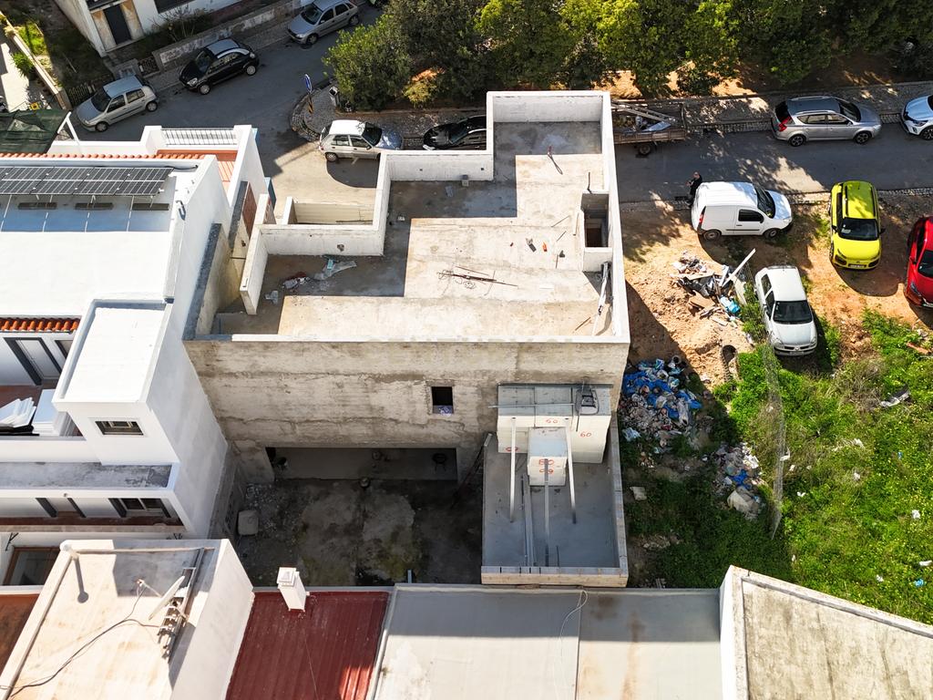 Terreno com Moradia T3+1 em Construção em Portimão - Image 11