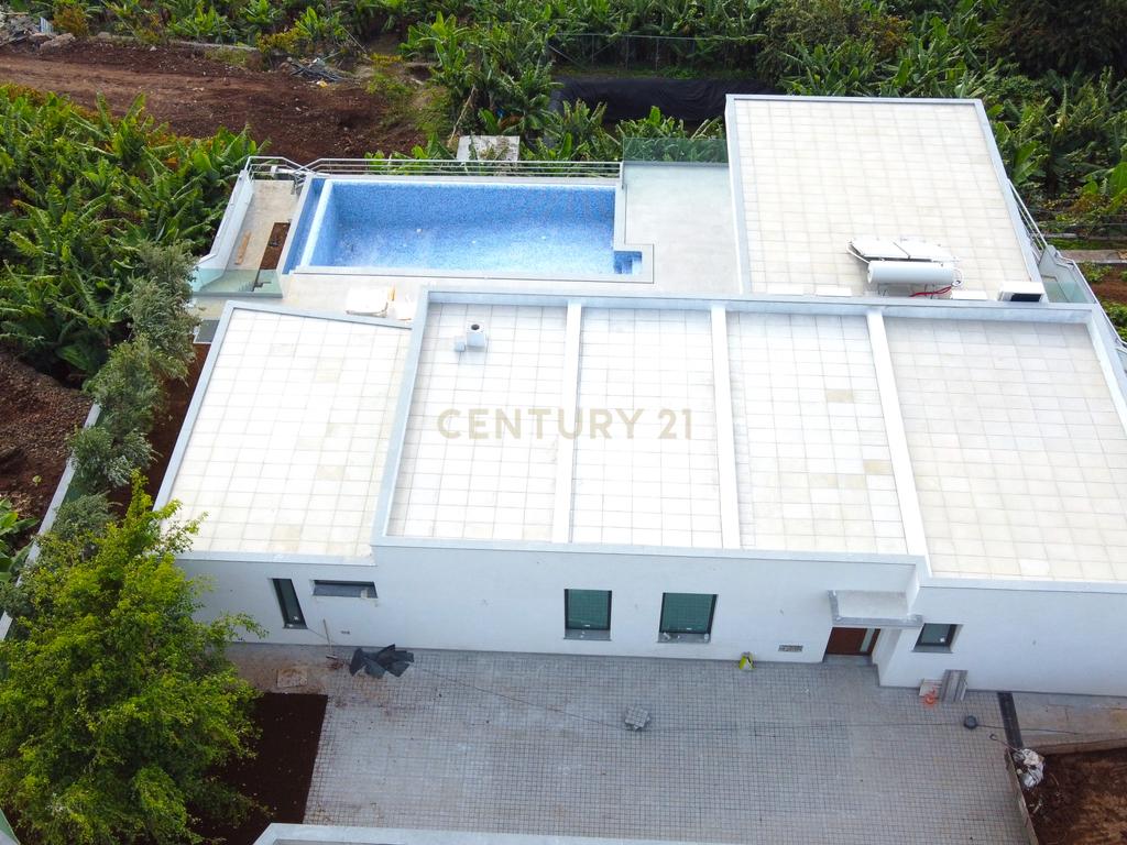 Moradia contemporânea T3 - Arco da calheta - Calheta - Image 40