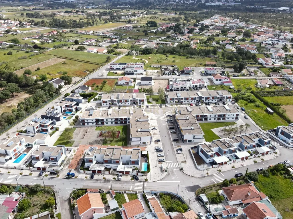 Futuro Apartamento T3, Urbanização Quinta da Torre, Palmela - Image 19