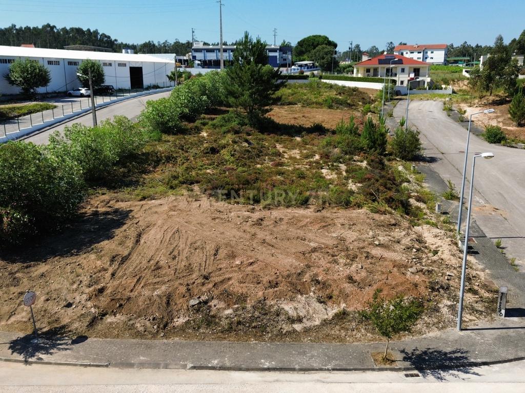 Excelente lote para construção em Albergaria dos Doze - Image 1