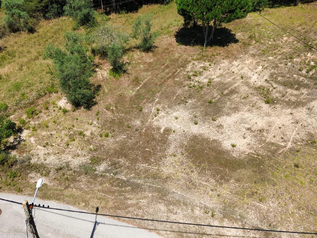 Terreno com 2020m2 para construção em Carnide - Image 13