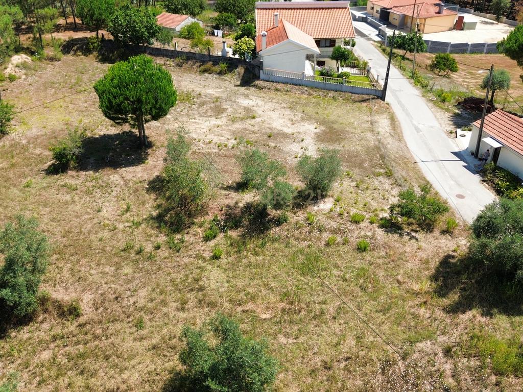 Terreno com 2020m2 para construção em Carnide - Image 28