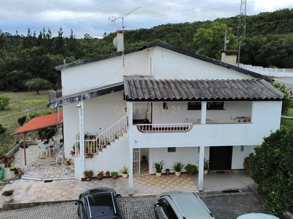 MORADIA T4 -ANSIÃO- com ARMAZÉM, anexos e 1ha terreno - Image 61