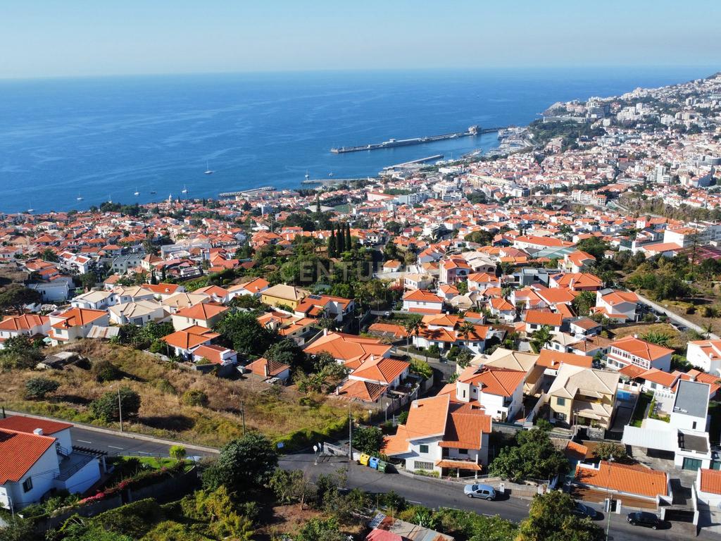 Terreno Urbano - Funchal - Vista Baía - Image 6