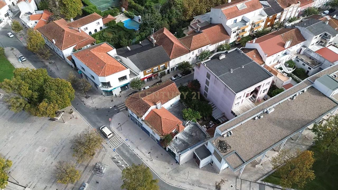 Moradia T6 + Comércio - centro da Vila de Condeixa-a-Nova (Coimbra) - Image 60