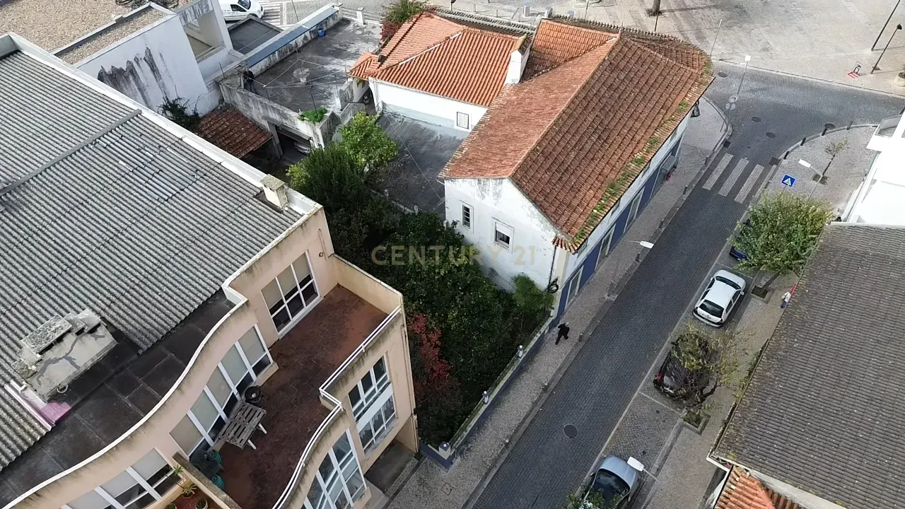 Moradia T6 + Comércio - centro da Vila de Condeixa-a-Nova (Coimbra) - Image 66