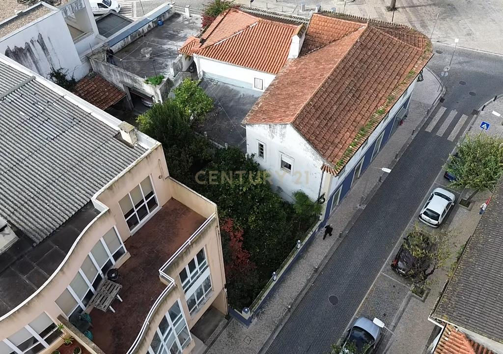 Moradia T6 + Comércio - centro da Vila de Condeixa-a-Nova (Coimbra) - Image 66