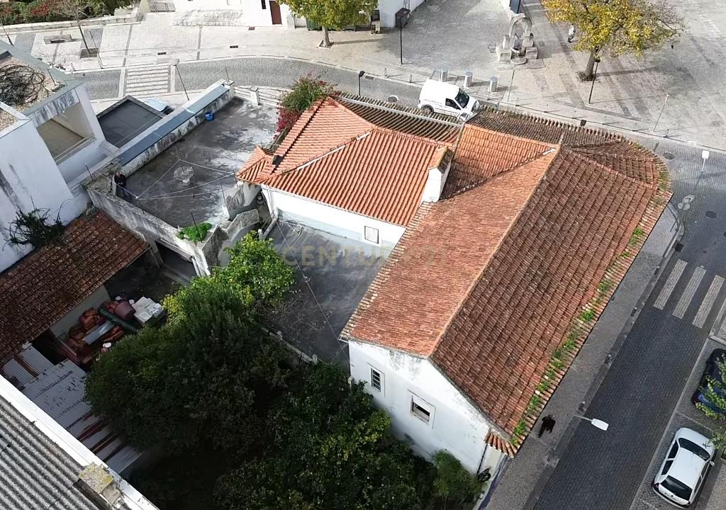 Moradia T6 + Comércio - centro da Vila de Condeixa-a-Nova (Coimbra) - Image 65