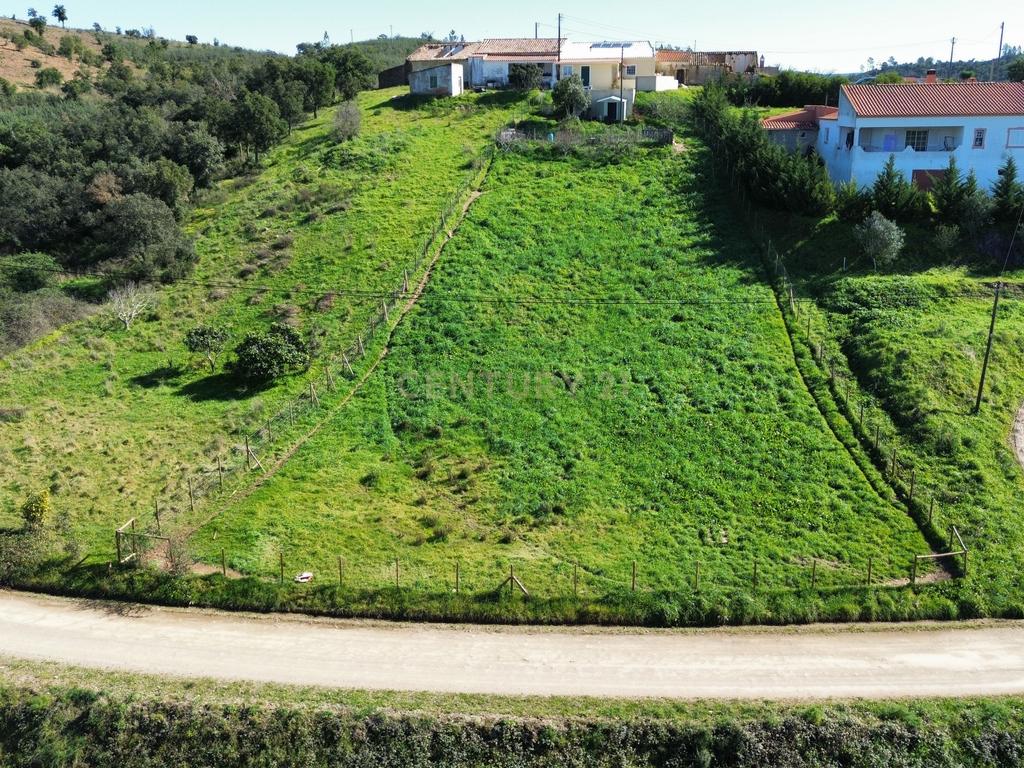 Moradia T3 | Renovada | Geminada| Vale Figueira – S.B.Messines | Terreno - Image 27