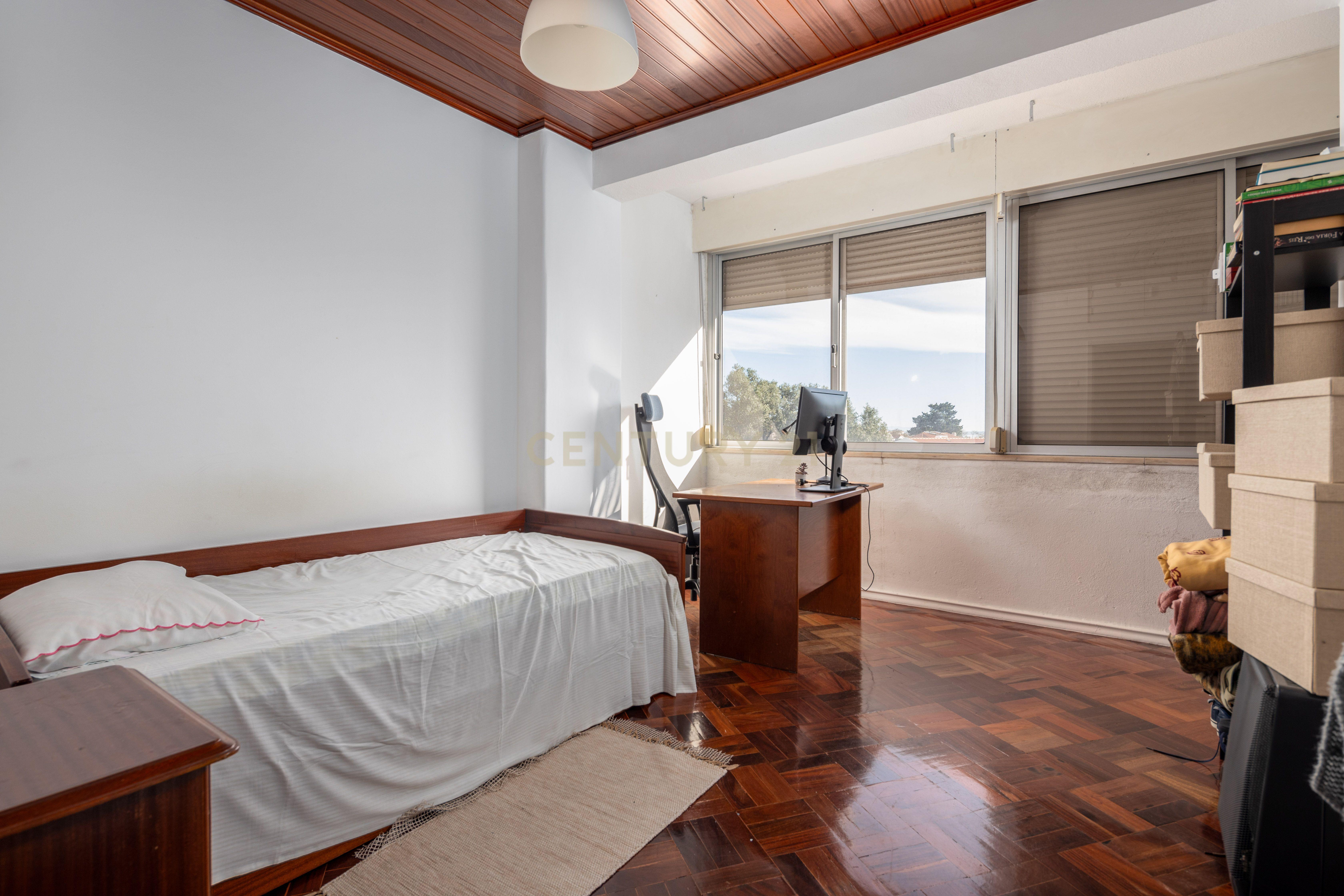 Apartamento T3 Duplex em Nova Oeiras - Image 10