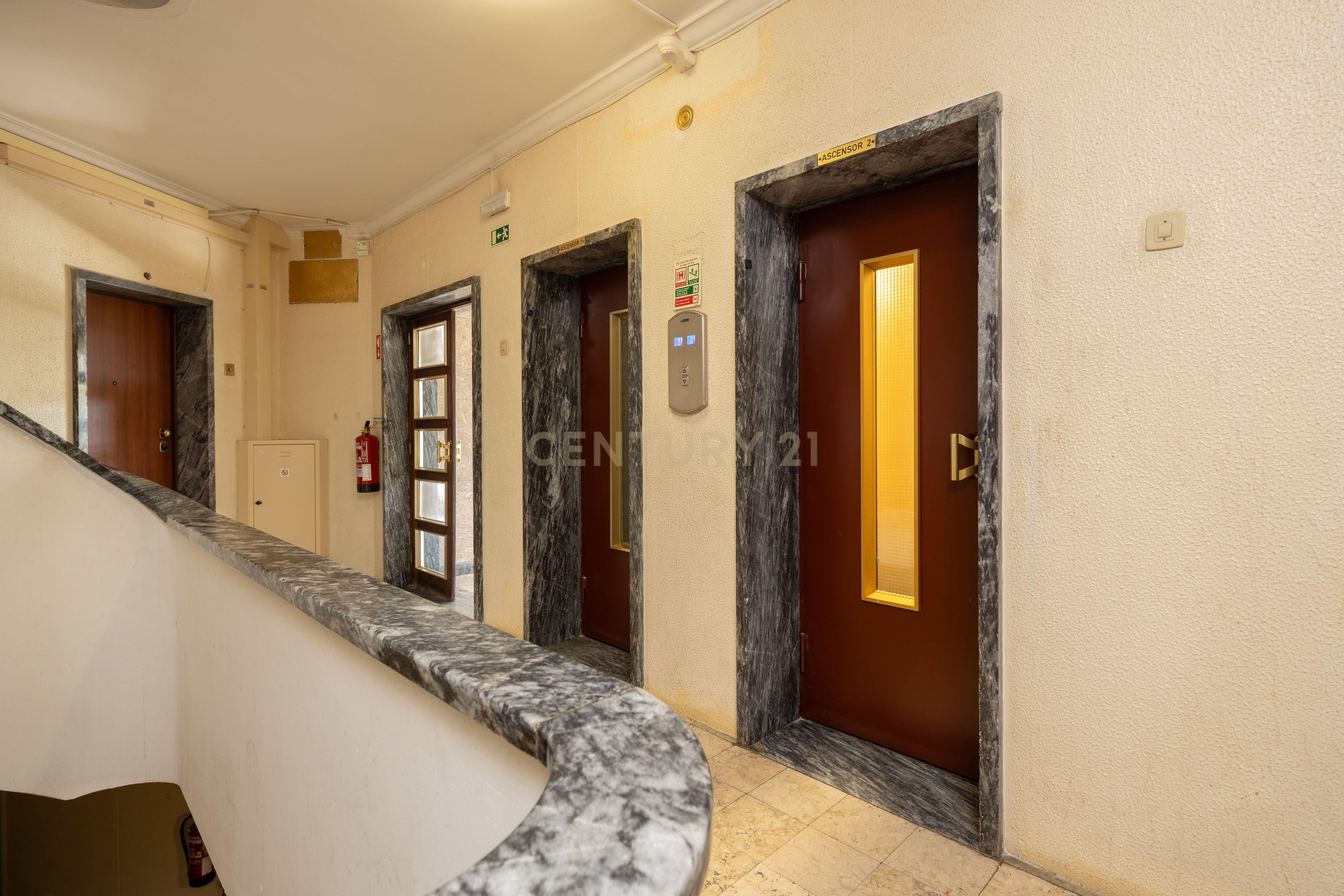 Apartamento T3 Duplex em Nova Oeiras - Image 16