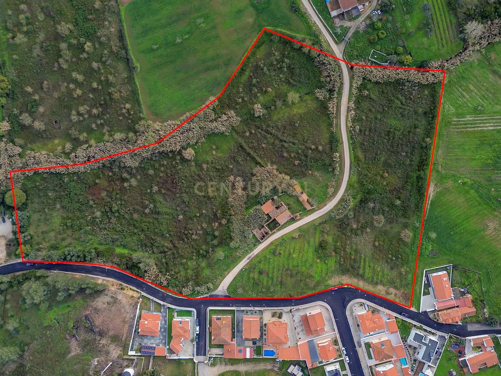 Terreno com PIP Aprovado para 17 Moradias e 4 Prédios em Alenquer - Image 26
