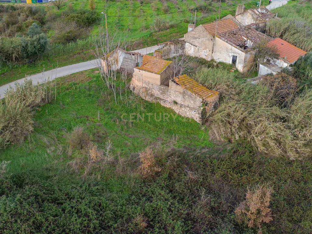 Terreno com PIP Aprovado para 17 Moradias e 4 Prédios em Alenquer - Image 38