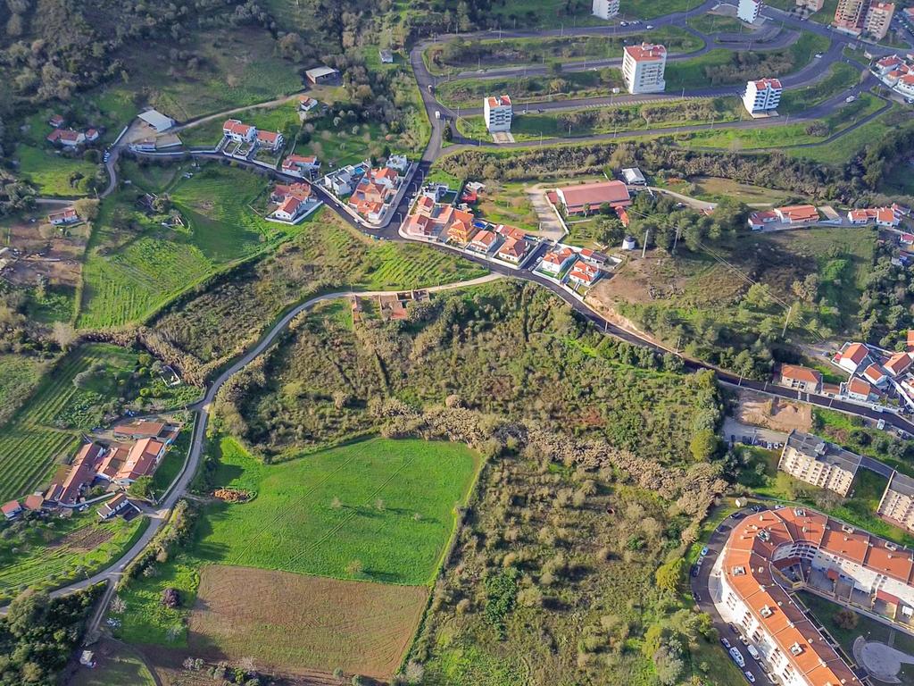 Terreno com PIP Aprovado para 17 Moradias e 4 Prédios em Alenquer - Image 48