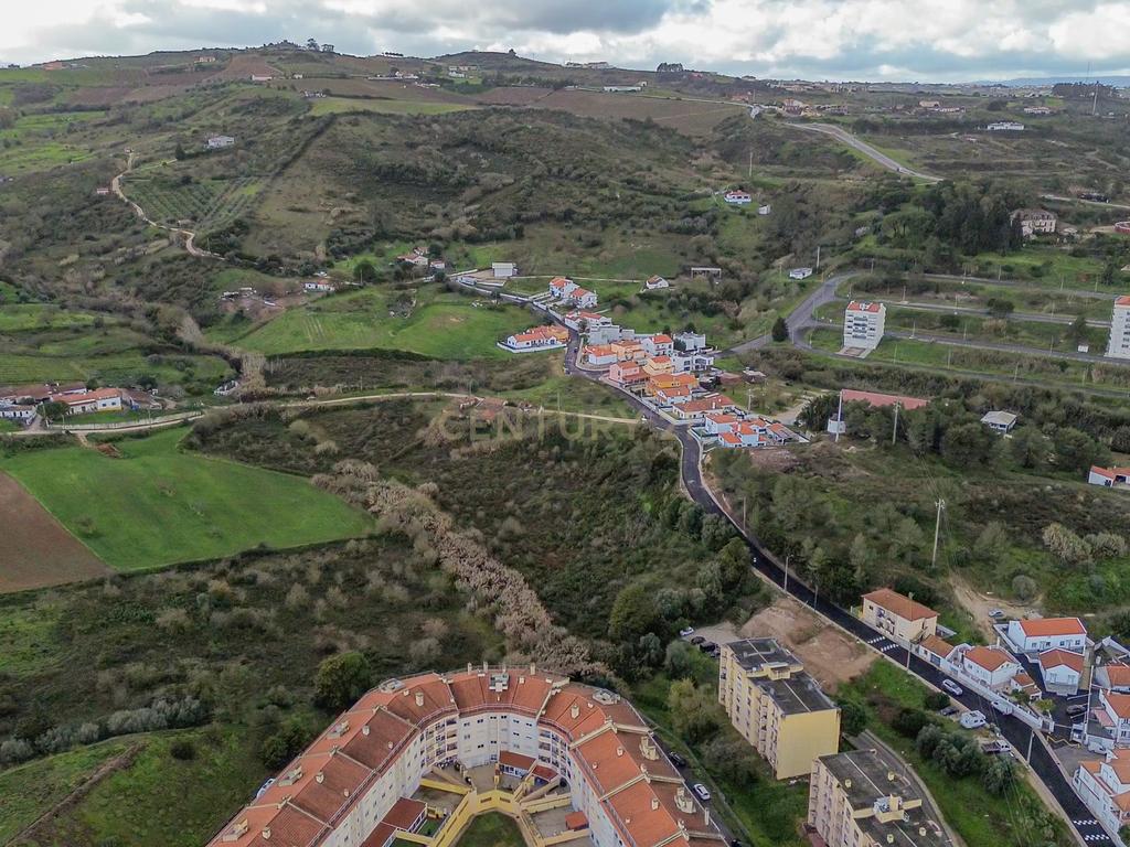 Terreno com PIP Aprovado para 17 Moradias e 4 Prédios em Alenquer - Image 27