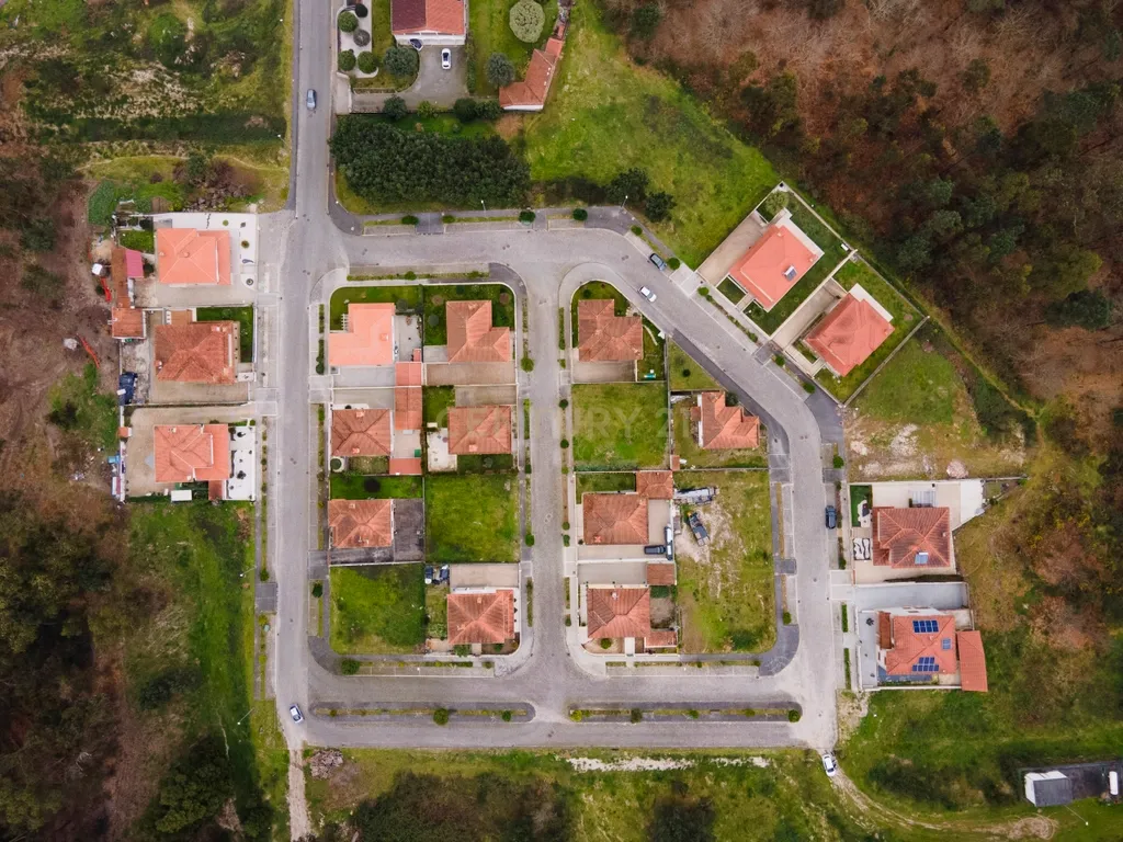 LOTE PARA CONSTRUÇÃO EM VILA MEÃ, AMARANTE (Lote 12) - Image 3