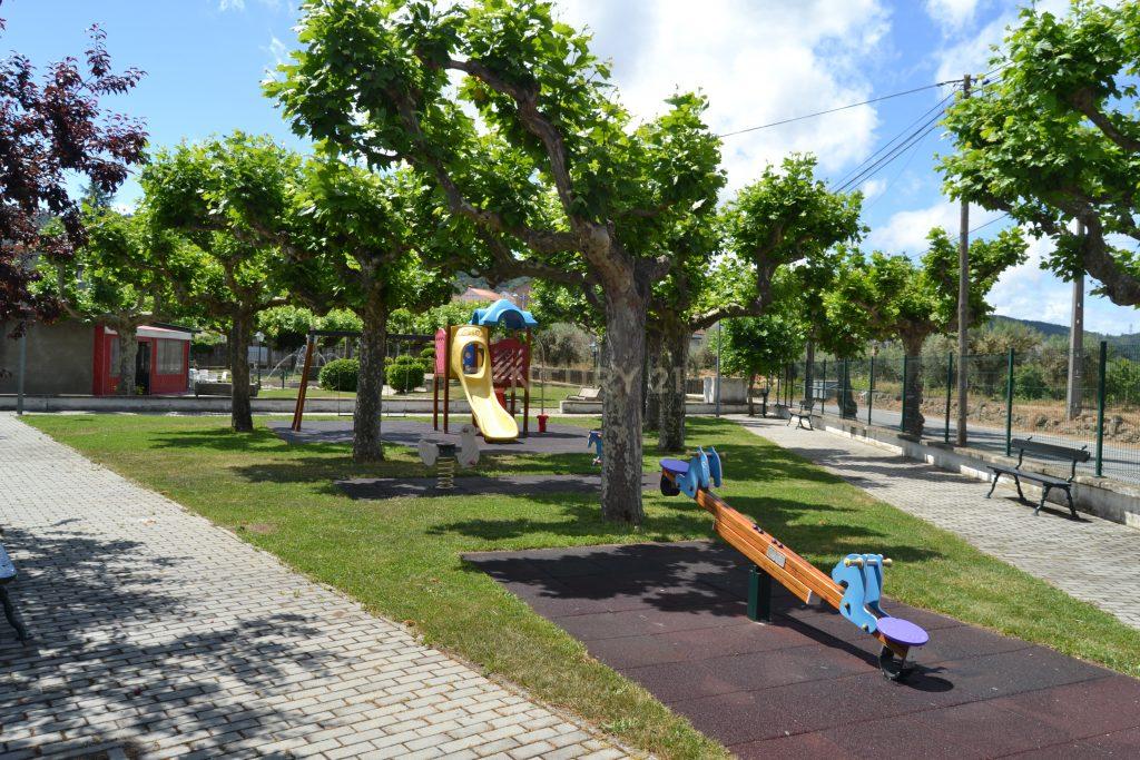 Moradia Residencial T2 + 1, com jardim e churrasqueira área bruta 120 m no (Parque Verde)  Pinhal do General/Fernão Ferro - Image 44