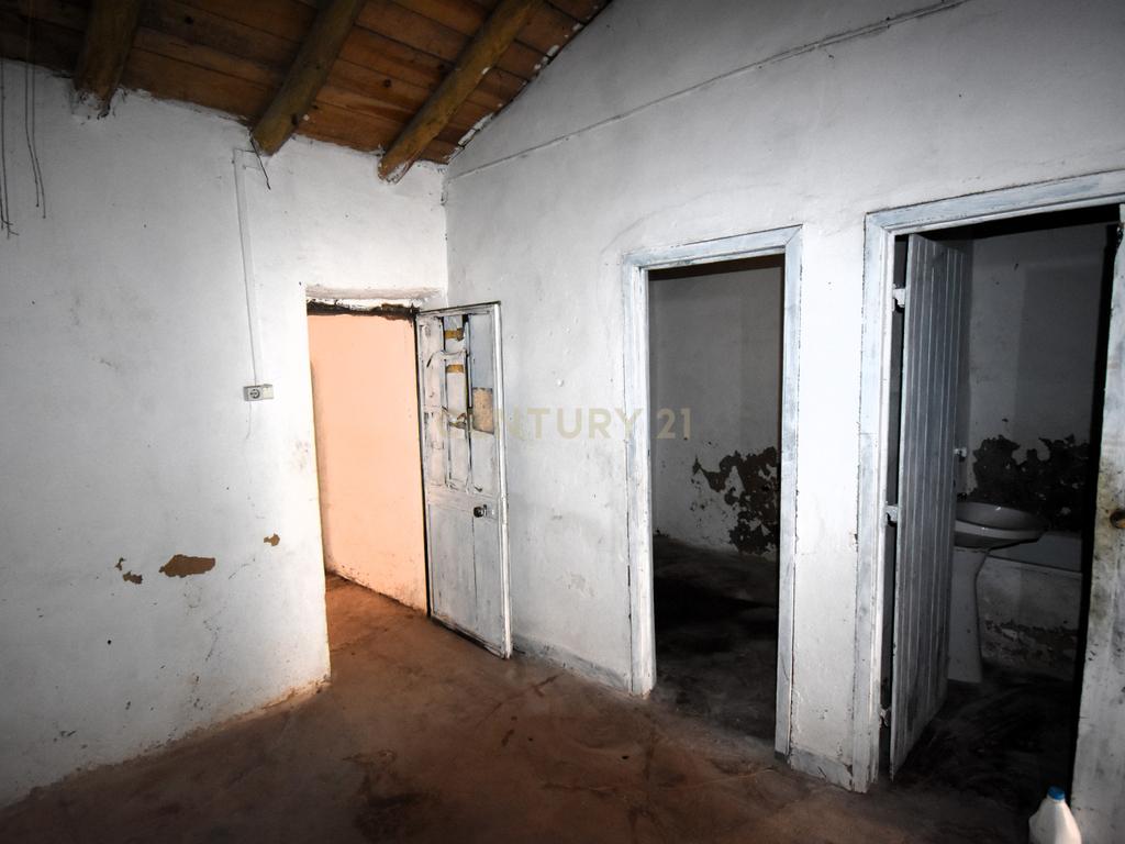 Moradia térrea para renovar com vista para o Castelo de Silves - Image 6