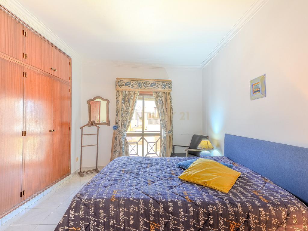Apartamento T2 em localização Privilegiada em Santa Eulália , Albufeira - Image 13