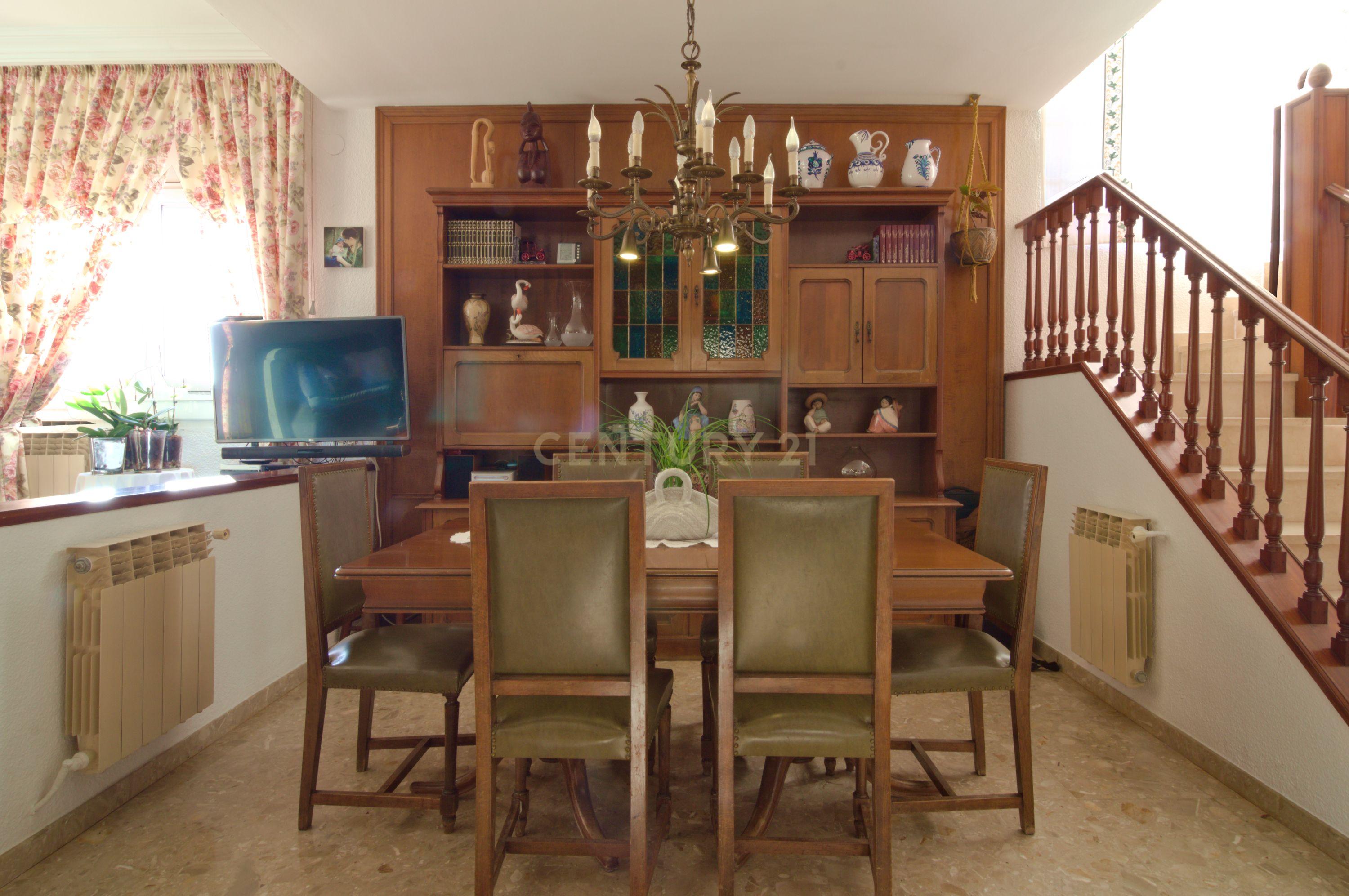undefined - Image 8