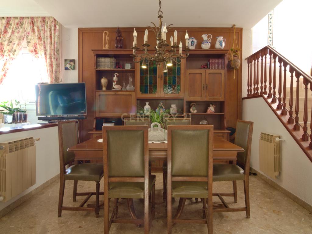undefined - Image 8