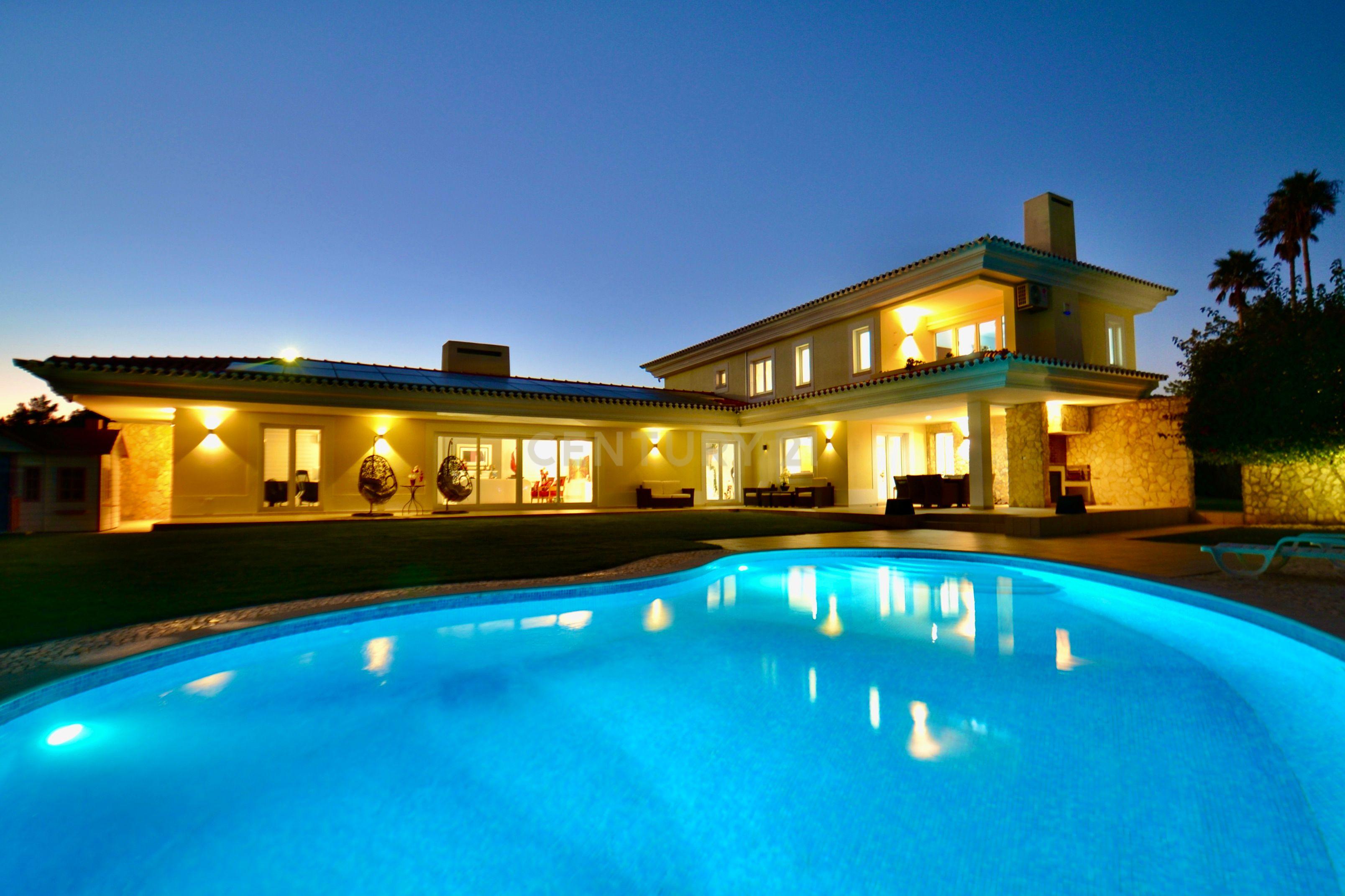 Moradia de luxo isolada com 600m2 | Quinta da Beloura - Image 1