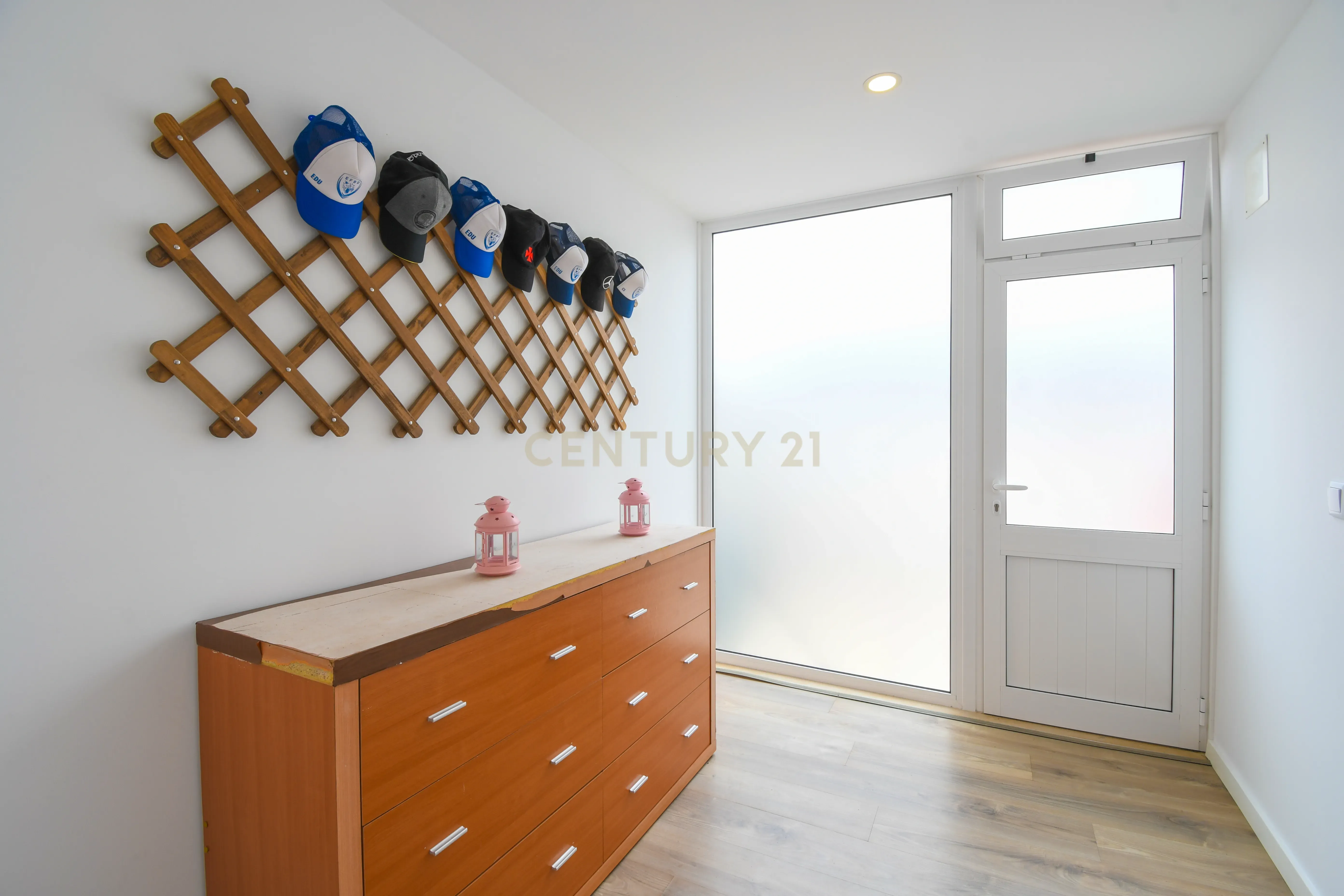 T3 com Terraço Privativo em Andar de Moradia | Bicesse (10min de Cascais) - Image 29