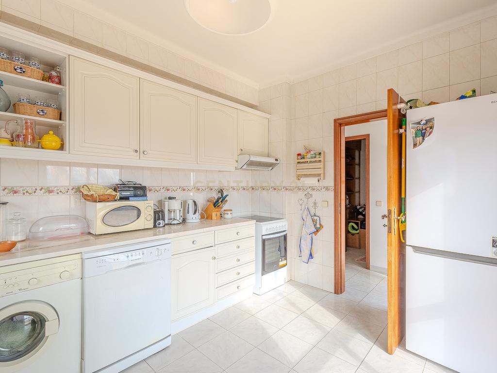 Apartamento T2 em localização Privilegiada em Santa Eulália , Albufeira - Image 35