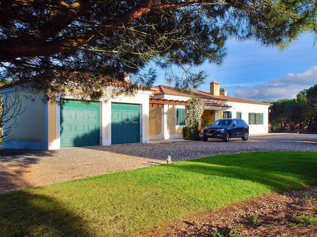 MORADIA TÉRREA | 4 QUARTOS | PISCINA | 20.000 m2 TERRENO | SANTO ESTEVÃO - Image 3
