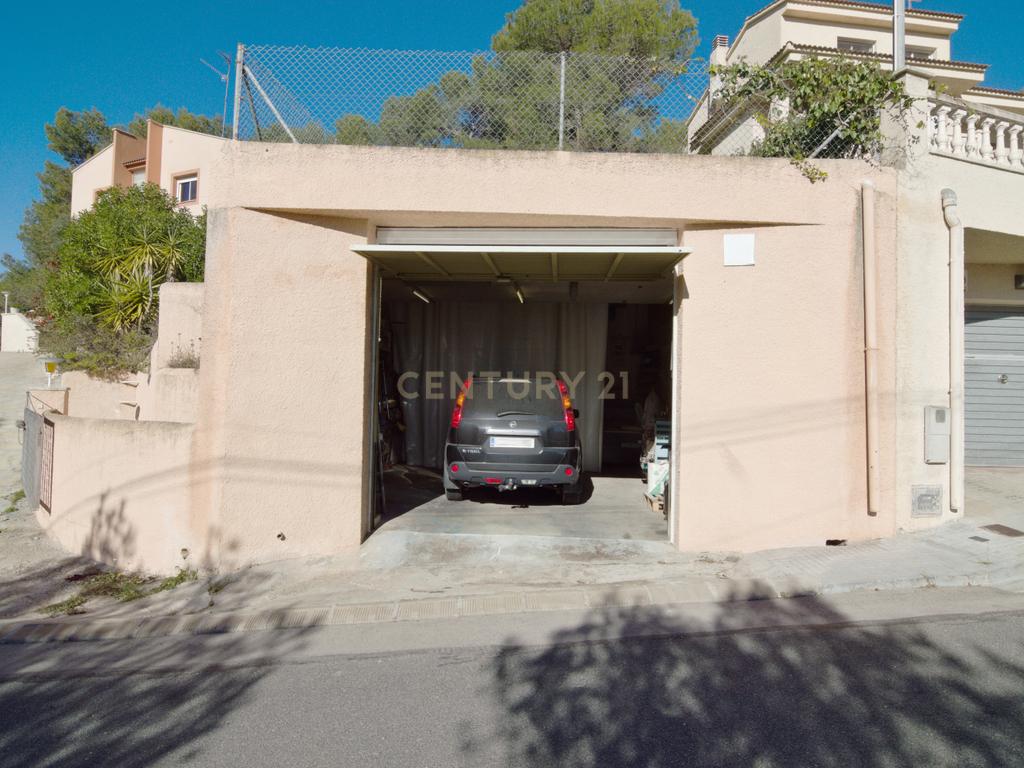 undefined - Image 35