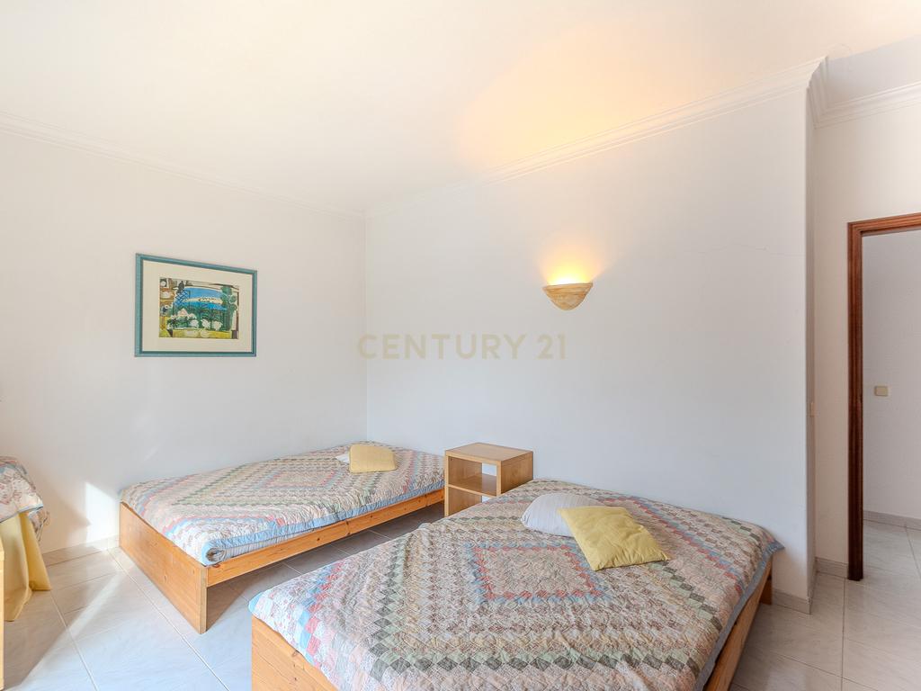 Apartamento T2 em localização Privilegiada em Santa Eulália , Albufeira - Image 26