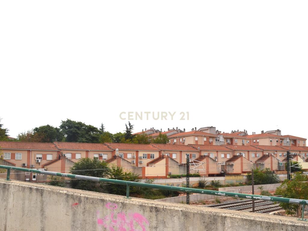 undefined - Image 6