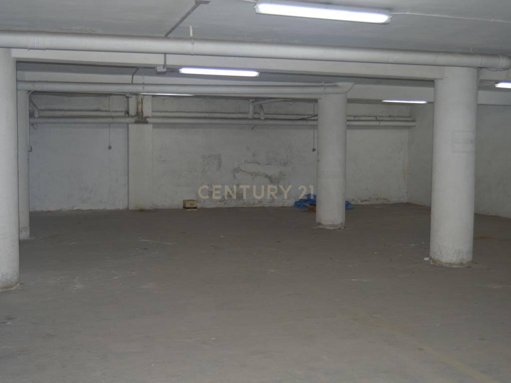 undefined - Image 3