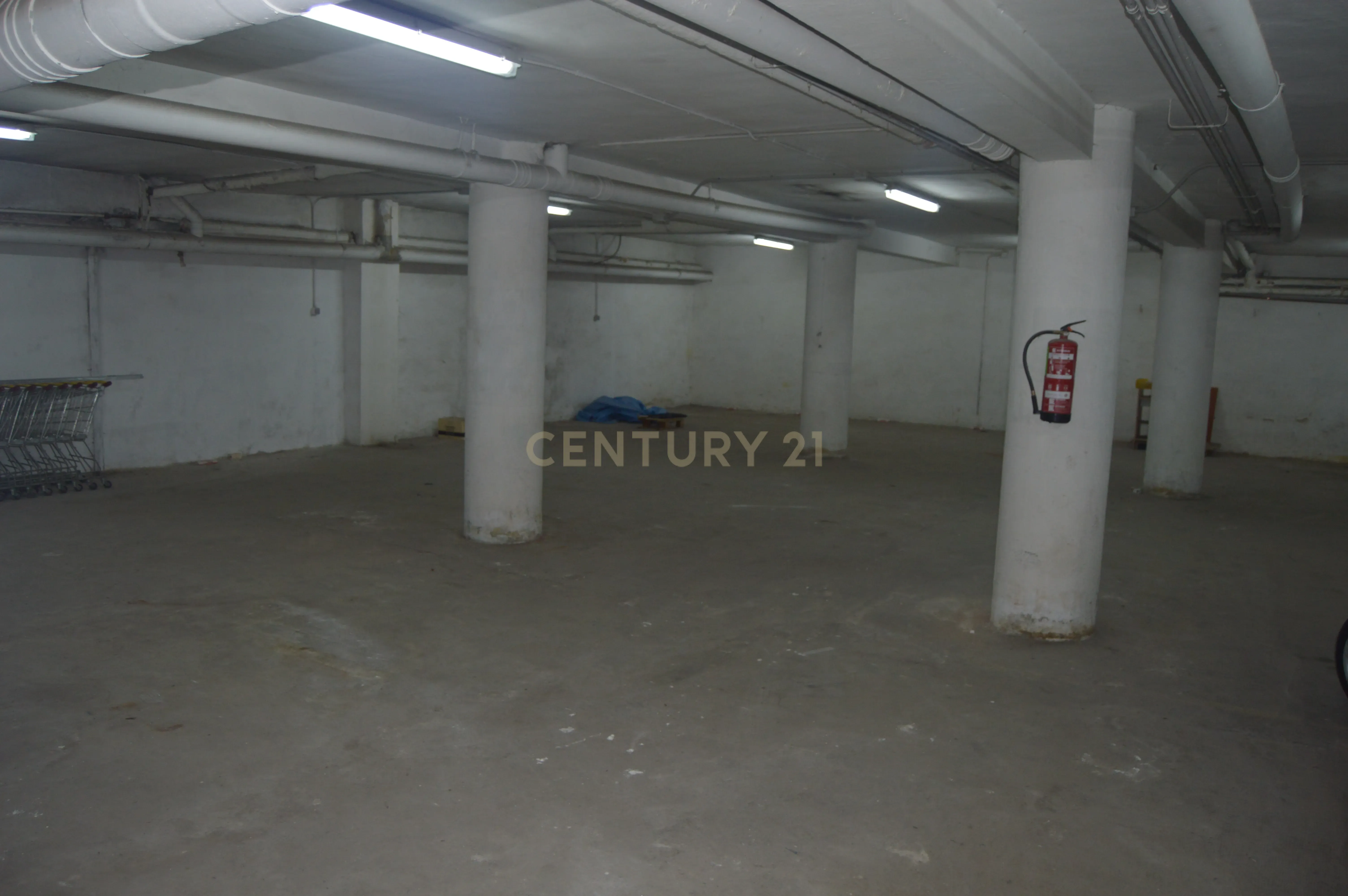 undefined - Image 1