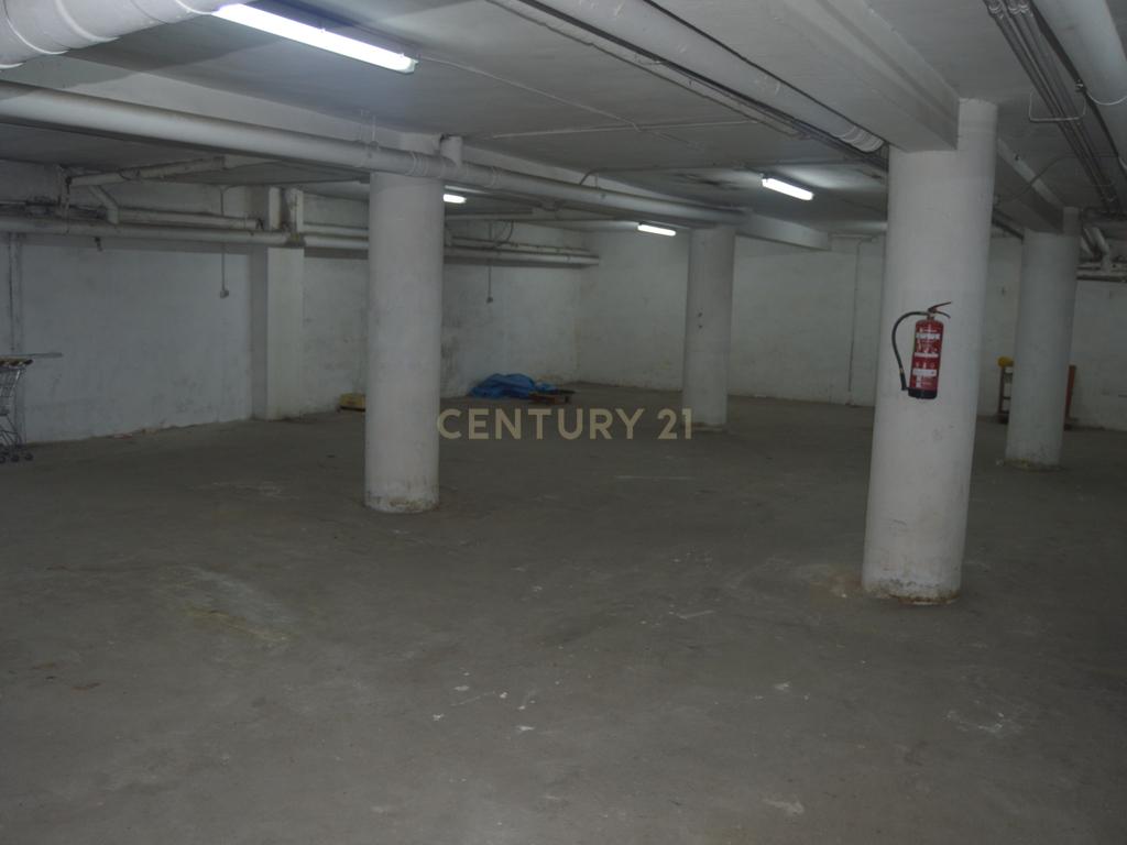 undefined - Image 1