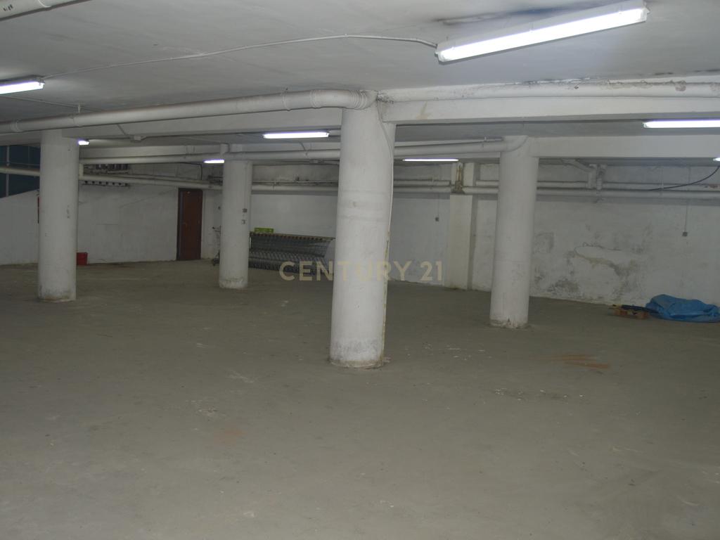 undefined - Image 14