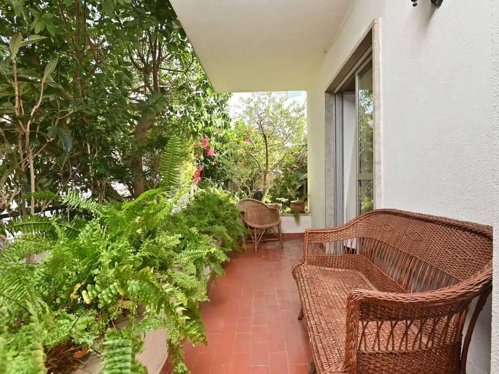 Moradia bifamiliar em Cascais - Image 1