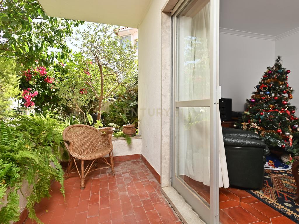 Moradia bifamiliar em Cascais - Image 3
