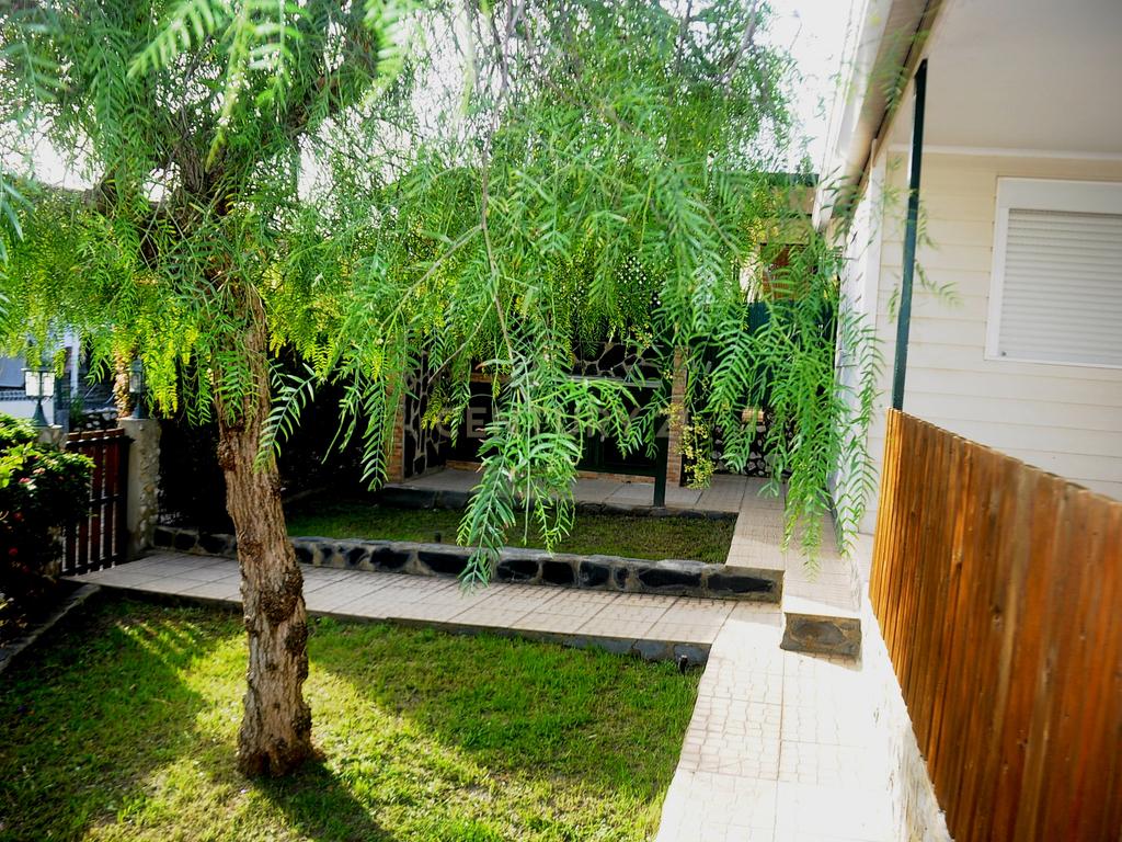 Moradia Residencial T2 + 1, com jardim e churrasqueira área bruta 120 m no (Parque Verde)  Pinhal do General/Fernão Ferro - Image 2