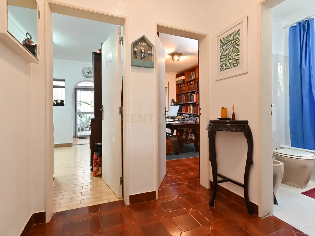 Moradia bifamiliar em Cascais - Image 19