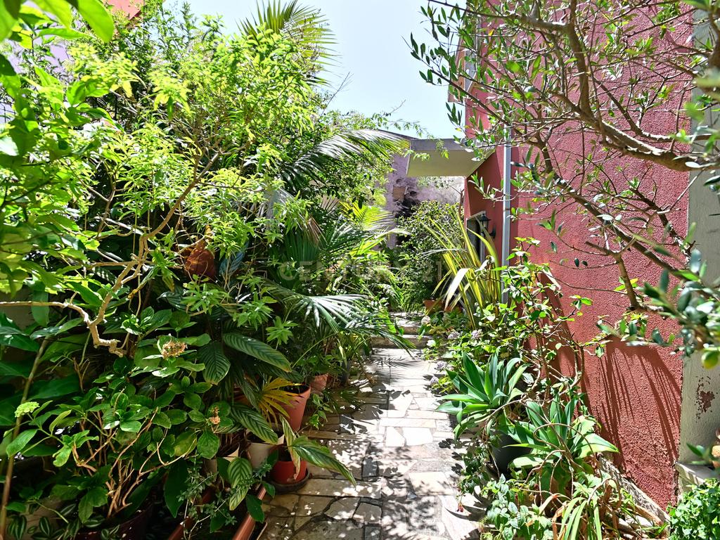 Moradia bifamiliar em Cascais - Image 22